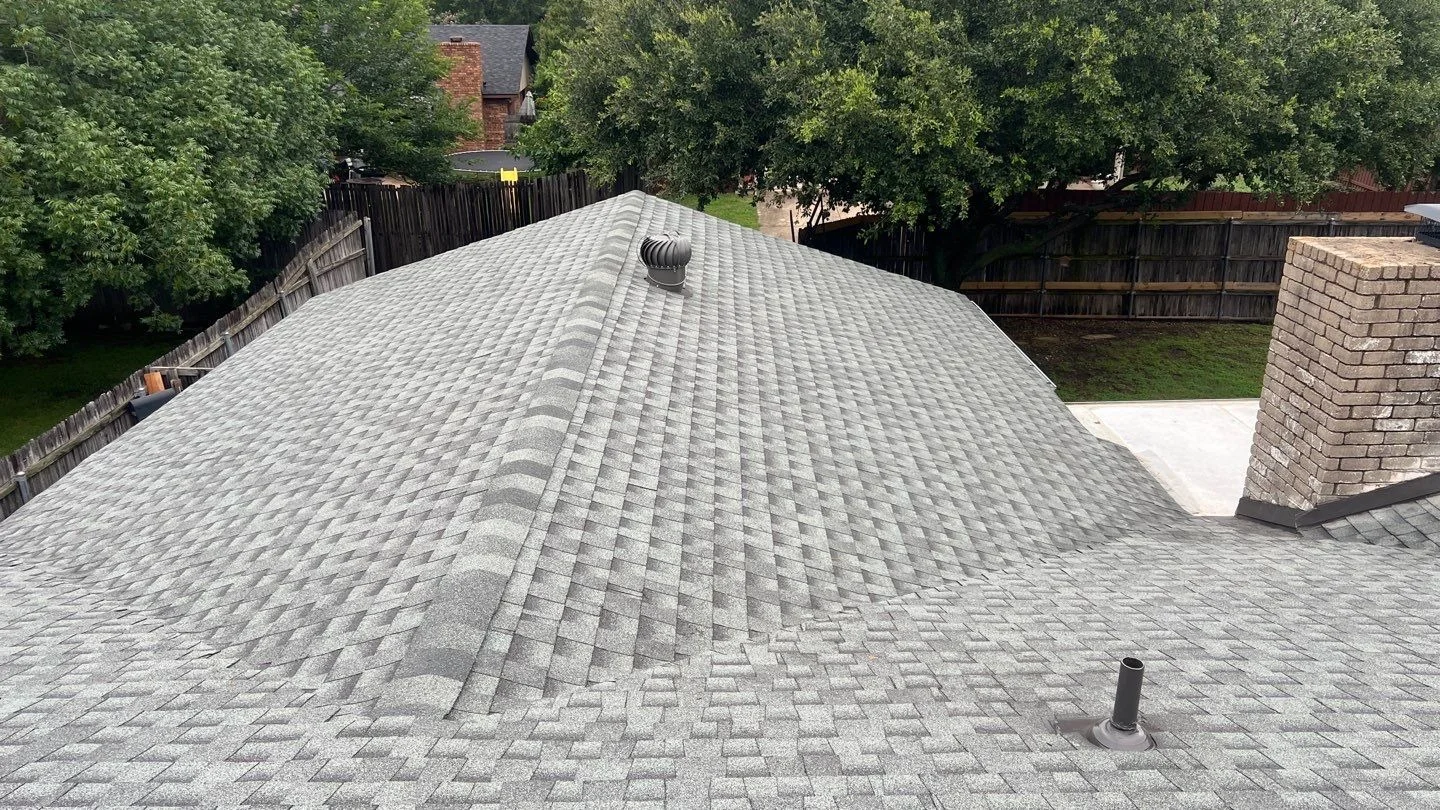 Overview of an architectural shingle roof